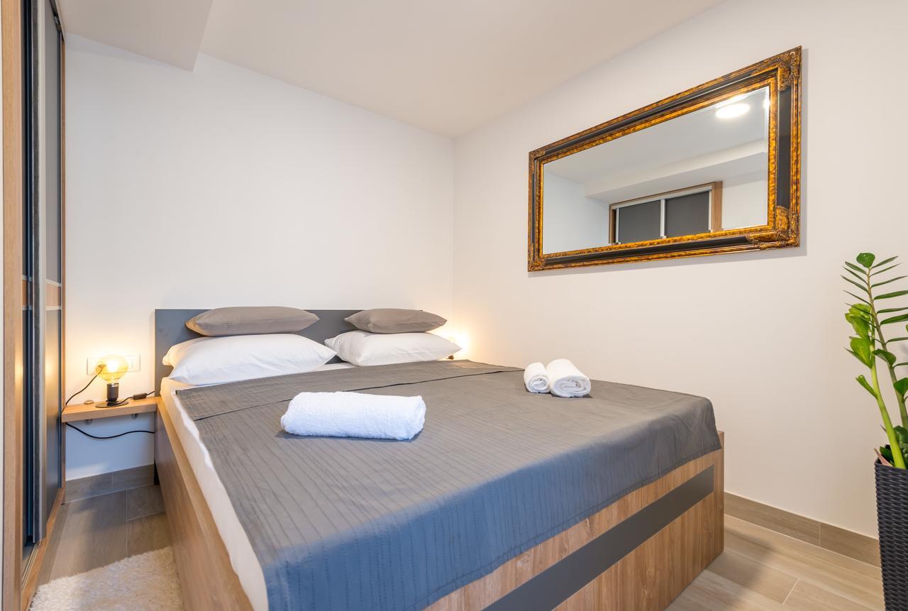 Apartment Hektor ดูบรอฟนิก ภายนอก รูปภาพ